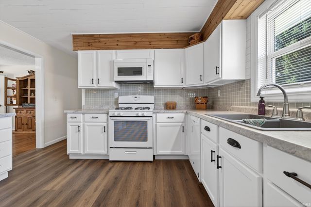 501 S DIXON Road, Kokomo, IN 46901