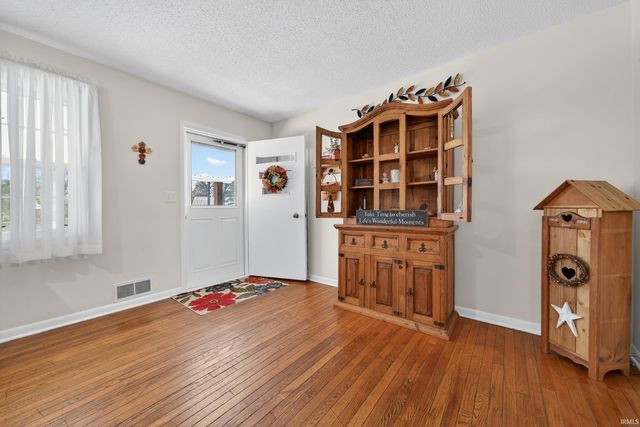 501 S DIXON Road, Kokomo, IN 46901