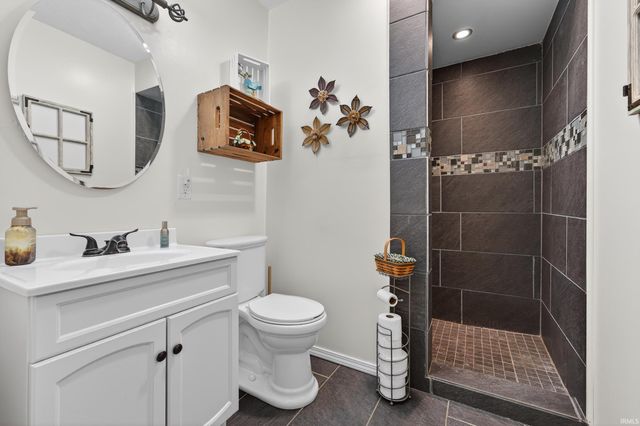 501 S DIXON Road, Kokomo, IN 46901