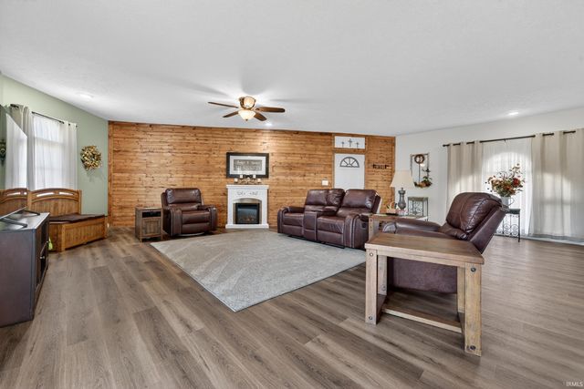 501 S DIXON Road, Kokomo, IN 46901