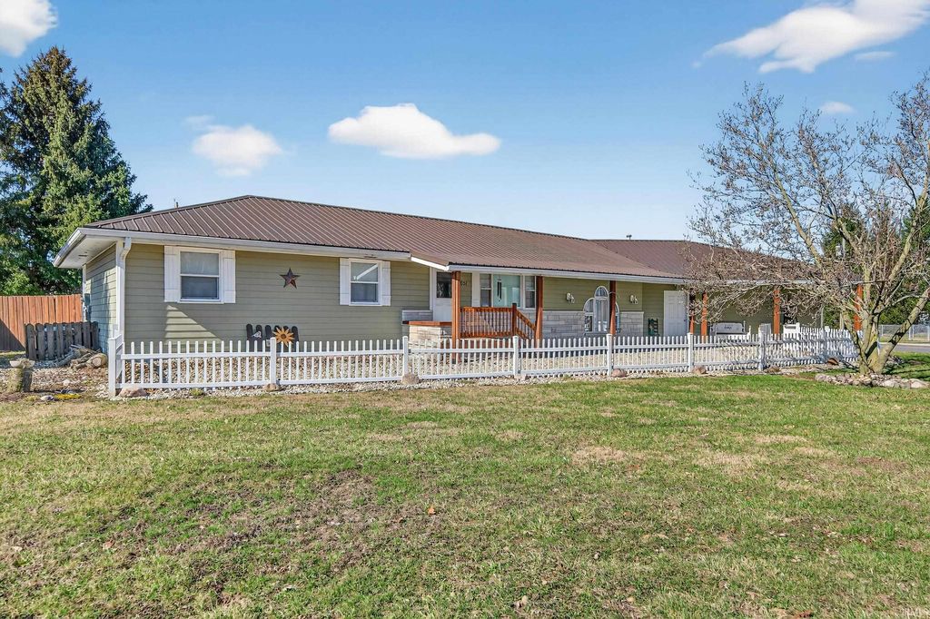 501 S DIXON Road, Kokomo, IN 46901