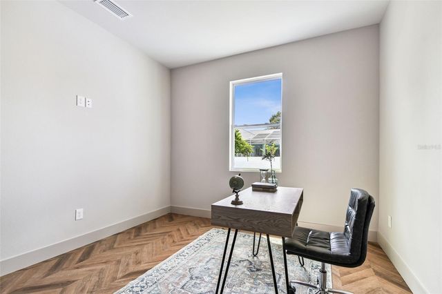 7208 N GLEN AVENUE, Tampa, FL 33614