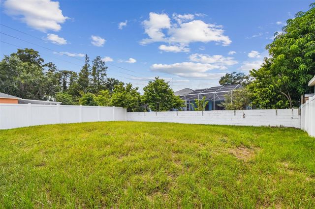 7208 N GLEN AVENUE, Tampa, FL 33614