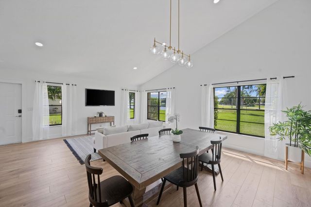 4451 Willow Pond Road B, West Palm Beach, FL 33417