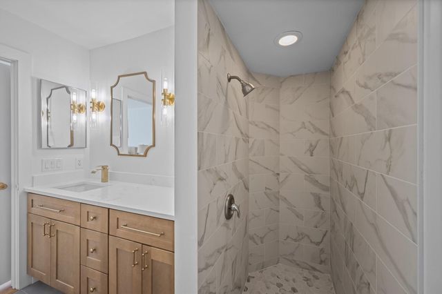 4451 Willow Pond Road B, West Palm Beach, FL 33417