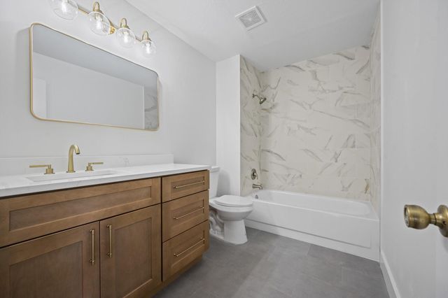 4451 Willow Pond Road B, West Palm Beach, FL 33417