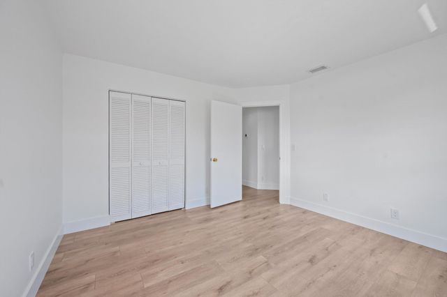 4451 Willow Pond Road B, West Palm Beach, FL 33417