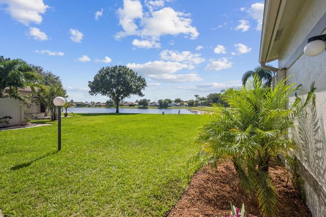 4451 Willow Pond Road B, West Palm Beach, FL 33417