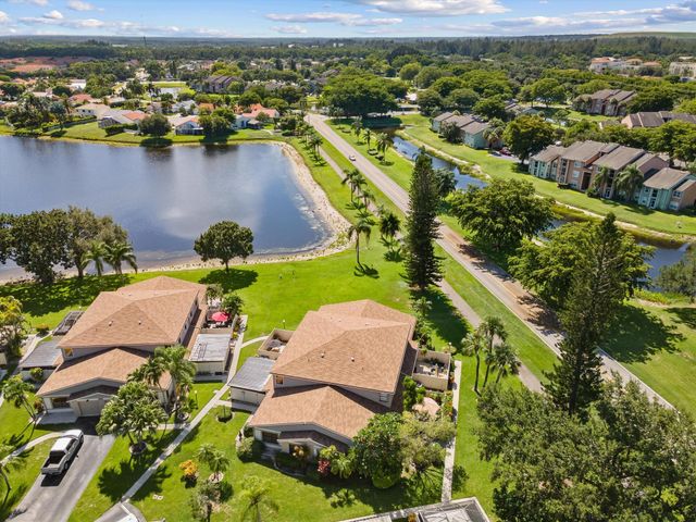 4451 Willow Pond Road B, West Palm Beach, FL 33417