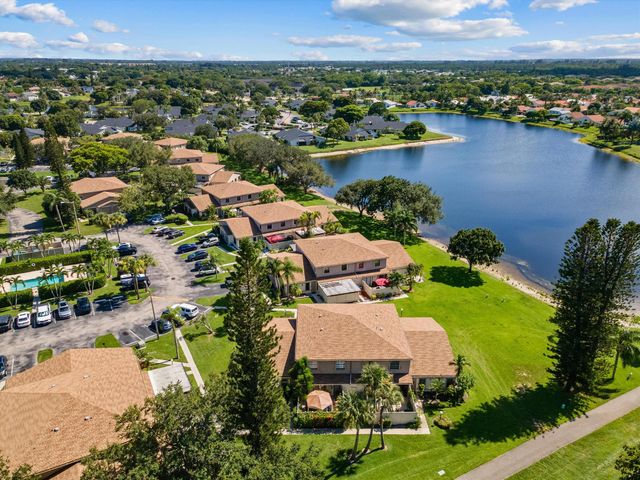 4451 Willow Pond Road B, West Palm Beach, FL 33417