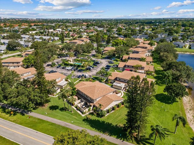 4451 Willow Pond Road B, West Palm Beach, FL 33417