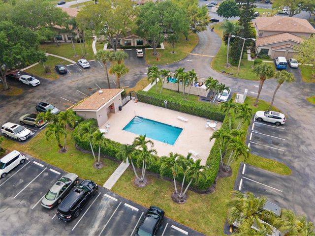 4451 Willow Pond Road B, West Palm Beach, FL 33417