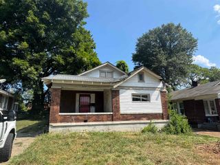 672 E DAVANT AVE E, Memphis, TN 38106