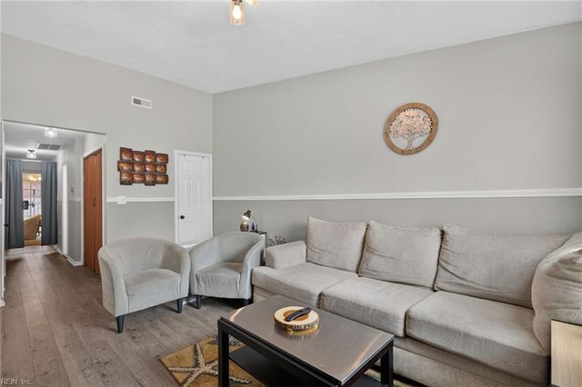 5124 Condor ST, Virginia Beach, VA 23462