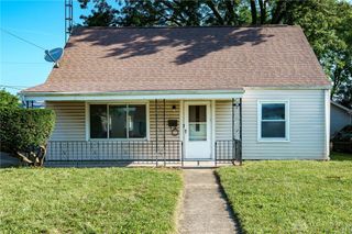 1630 S Sweetbriar Lane, Springfield, OH 45505