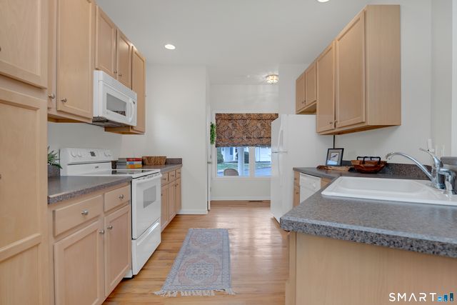 9 Pear Orchard Road 9, Portland, CT 06480