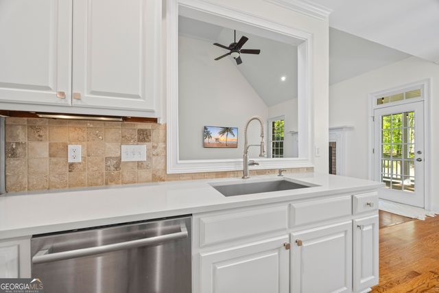 1051 Lane Creek Way, Bishop, GA 30621