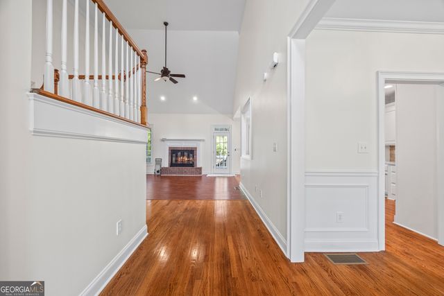 1051 Lane Creek Way, Bishop, GA 30621