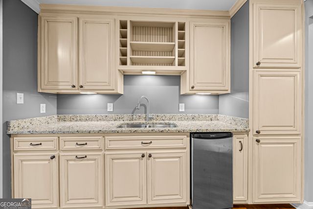 1051 Lane Creek Way, Bishop, GA 30621