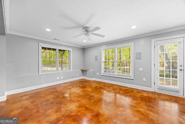 1051 Lane Creek Way, Bishop, GA 30621