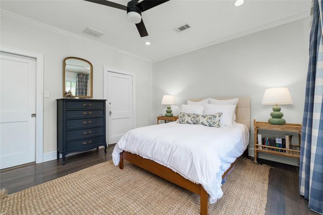 2101 Newfield LN, Austin, TX 78703