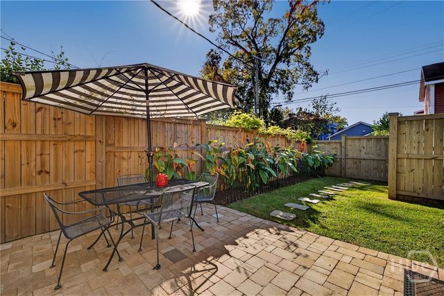 513 E Henry Street, Savannah, GA 31401