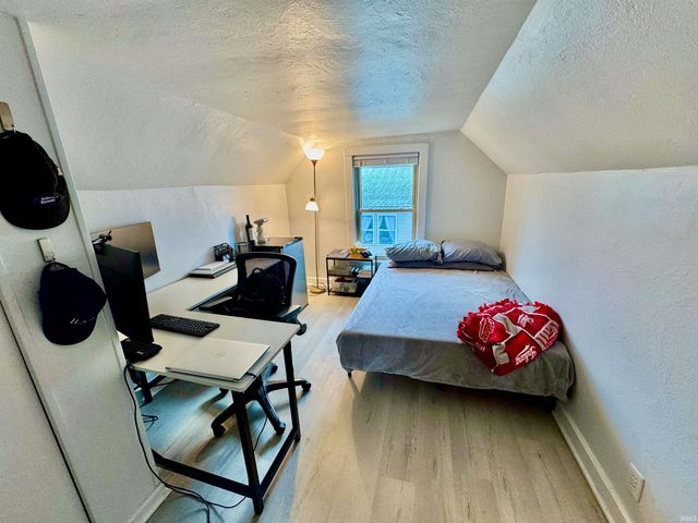 1105 N Woodburn Avenue, Bloomington, IN 47404