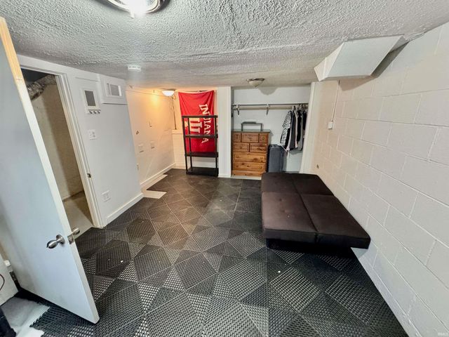 1105 N Woodburn Avenue, Bloomington, IN 47404