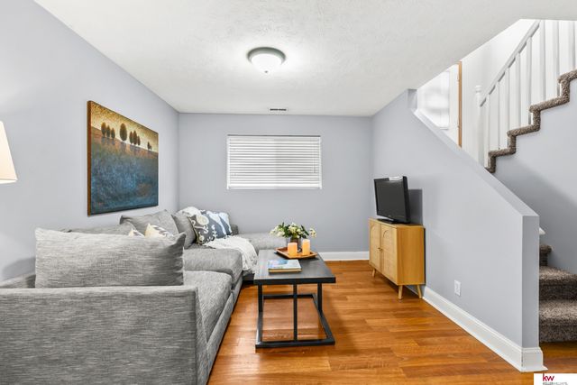 2202 N 166 Street, Omaha, NE 68116