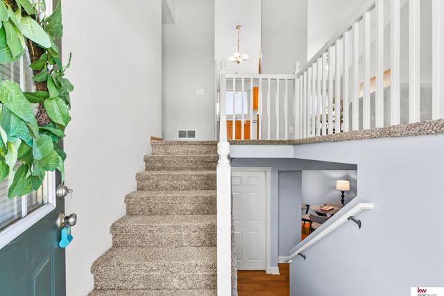 2202 N 166 Street, Omaha, NE 68116