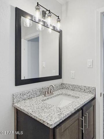 565 GALLAGHER Street, El Paso, TX 79915