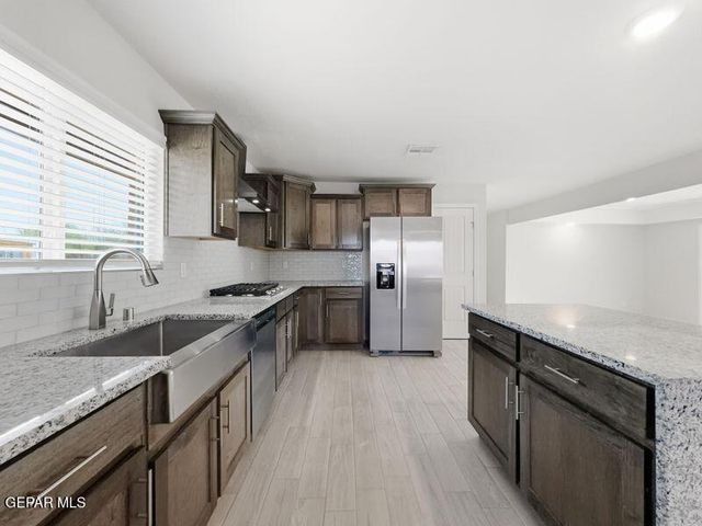 565 GALLAGHER Street, El Paso, TX 79915