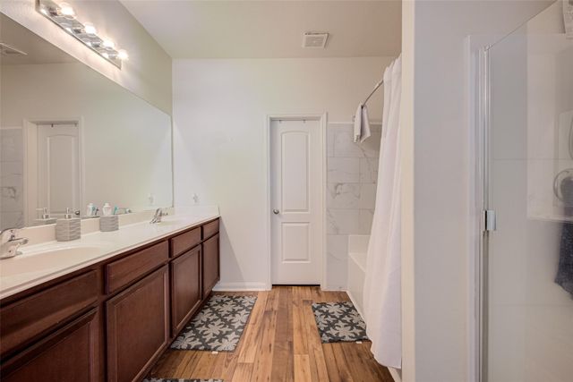 4827 Monarch Falls Lane, Richmond, TX 77469