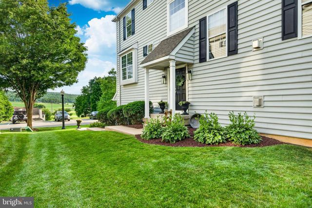 106 HEATHER WAY, Morgantown, PA 19543