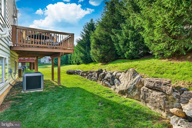 106 HEATHER WAY, Morgantown, PA 19543