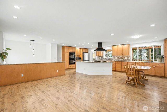 19026 63rd Street E, Lake Tapps, WA 98391