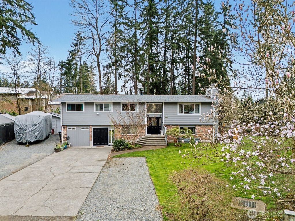 19026 63rd Street E, Lake Tapps, WA 98391