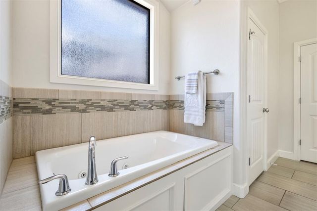 4625 Roundup Road, Edmond, OK 73034