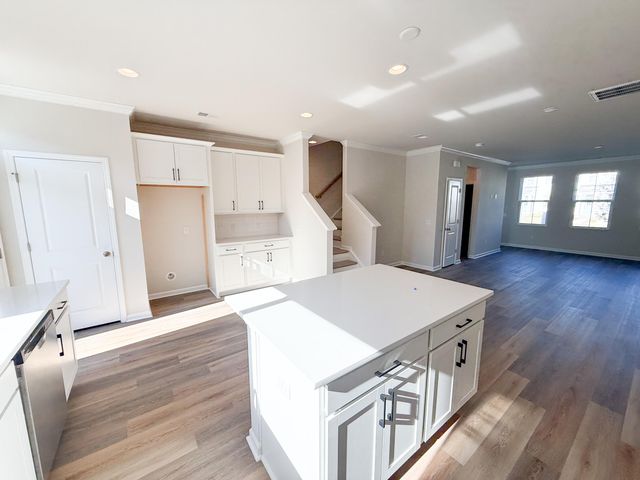 767 Blueway Avenue, Summerville, SC 29486