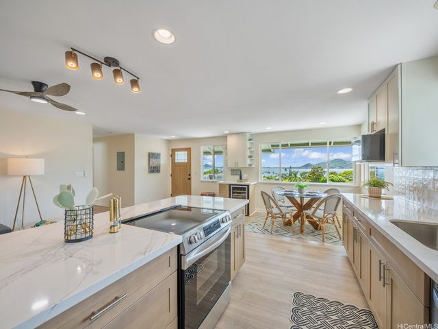 45-113 Halliday Place, Kaneohe, HI 96744