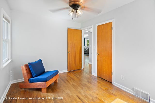 1313 S Genesee Drive, Lansing, MI 48915