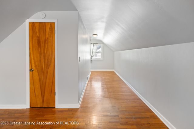 1313 S Genesee Drive, Lansing, MI 48915