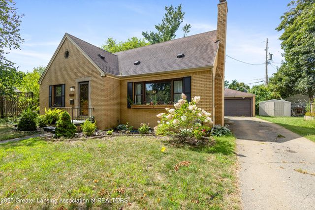 1313 S Genesee Drive, Lansing, MI 48915