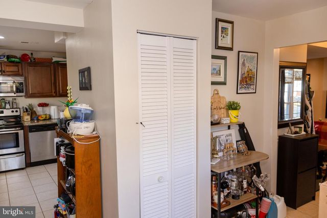 5317 MACWOOD DR, Woodbridge, VA 22193