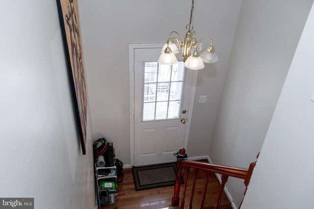 5317 MACWOOD DR, Woodbridge, VA 22193