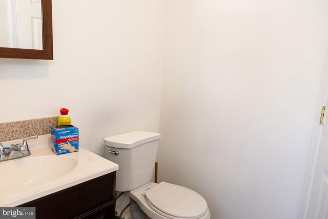 5317 MACWOOD DR, Woodbridge, VA 22193