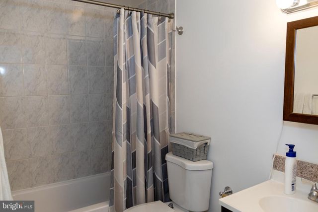 5317 MACWOOD DR, Woodbridge, VA 22193