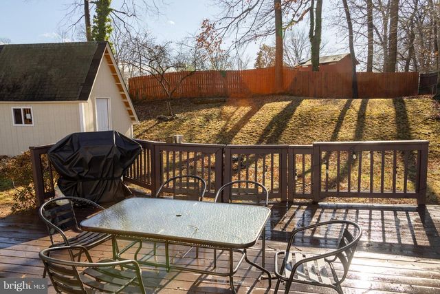 5317 MACWOOD DR, Woodbridge, VA 22193