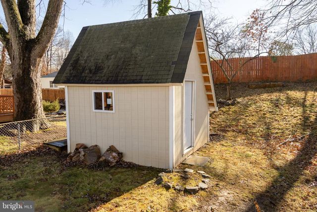 5317 MACWOOD DR, Woodbridge, VA 22193