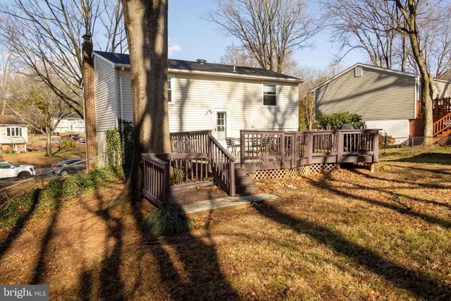 5317 MACWOOD DR, Woodbridge, VA 22193